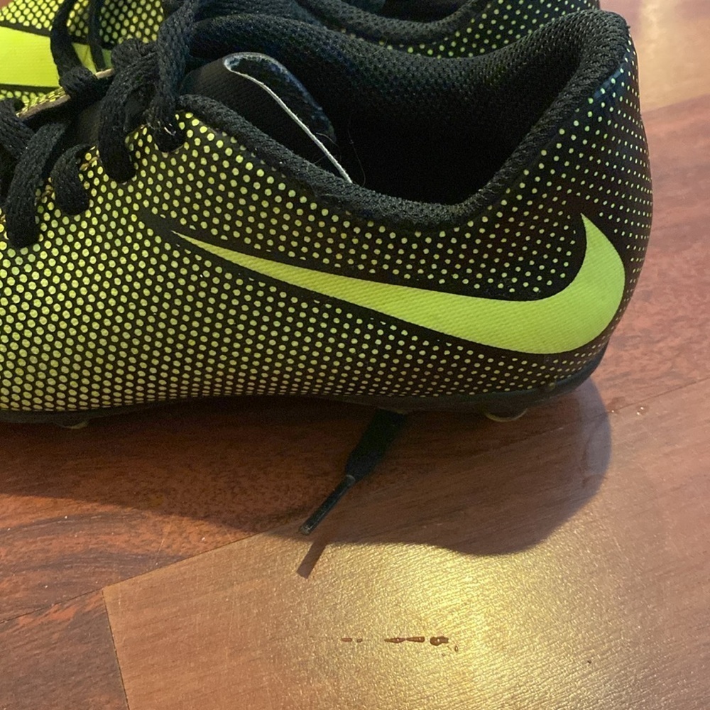 Nike size 13C soccer cleats. Neon green and black. Used in great condition - Picture 2 of 5